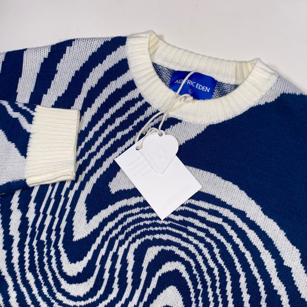 Aelfric Eden Mens Large Navy Blue White Optical Illusion Swirl Crewneck Sweater